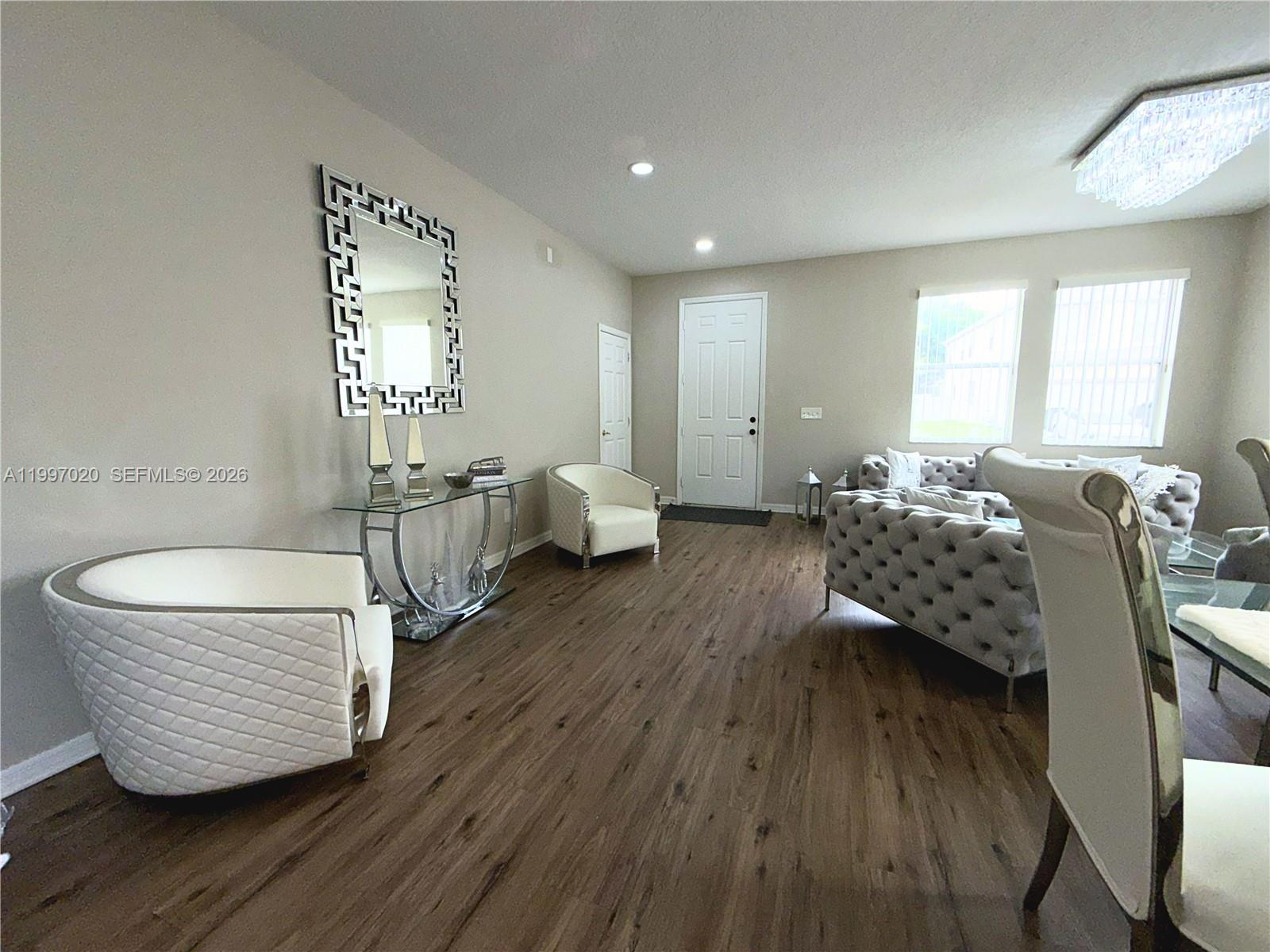 233 Aldridge Ln Property Photo 13