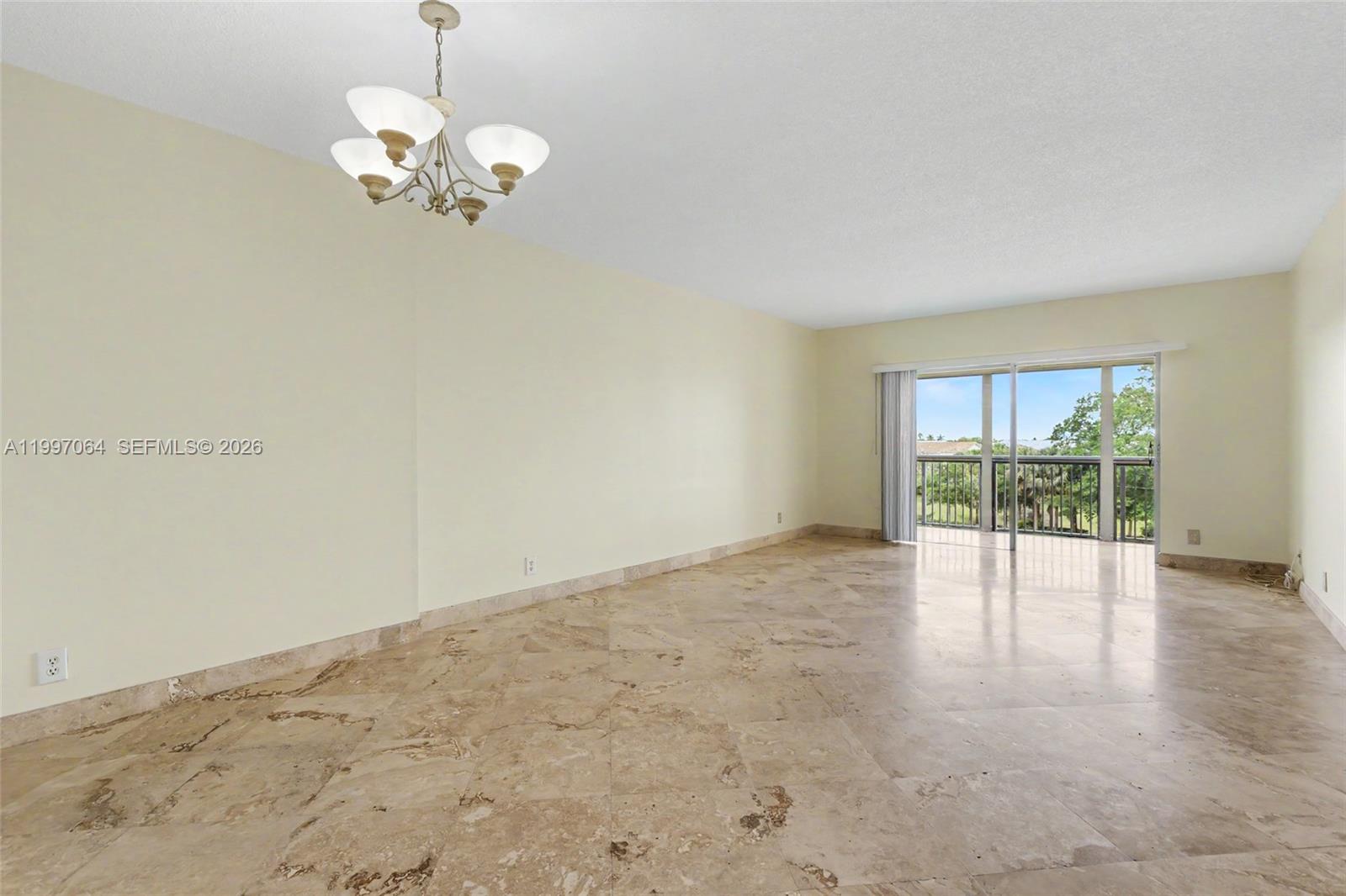 4200 Hillcrest Dr 408 Property Photo 1