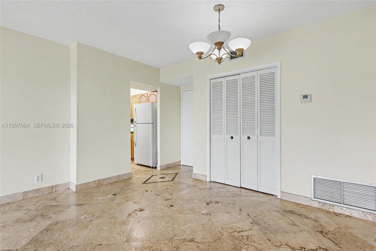 4200 Hillcrest Dr 408 Property Photo 8