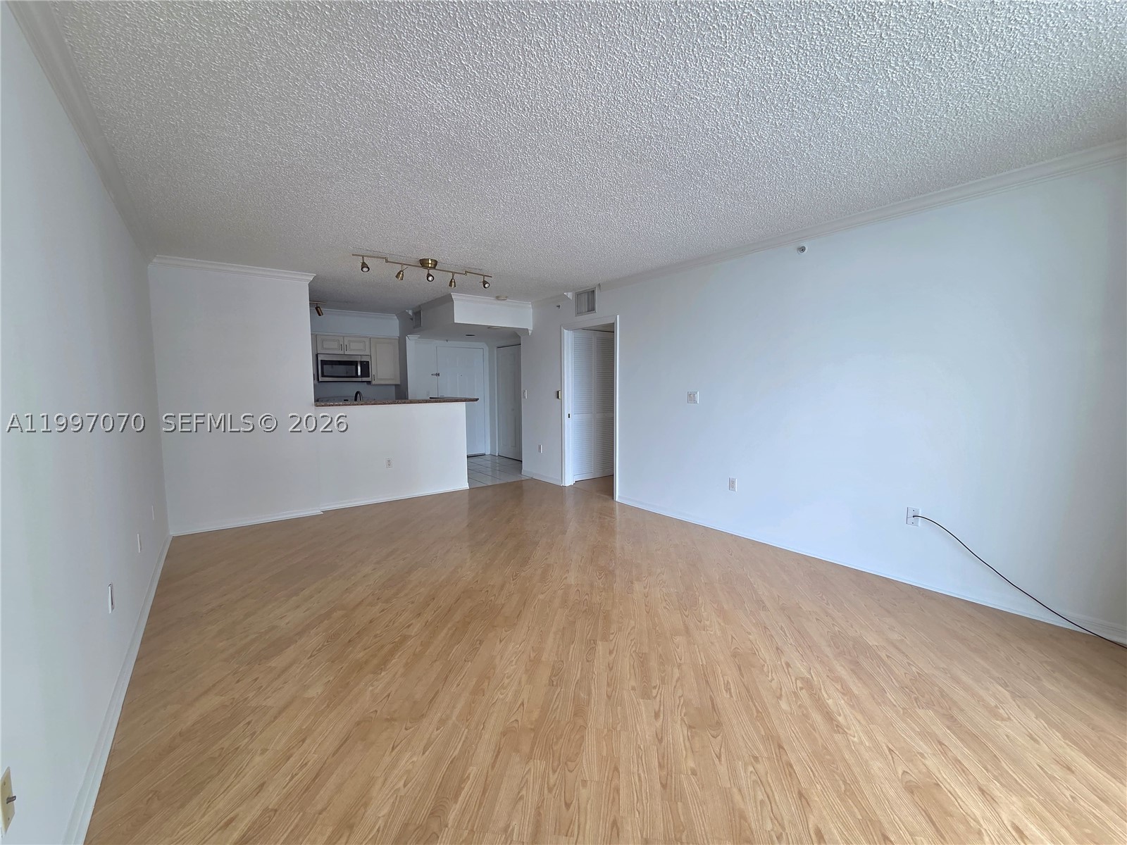 1155 Brickell Bay Dr 2006 Property Photo 5