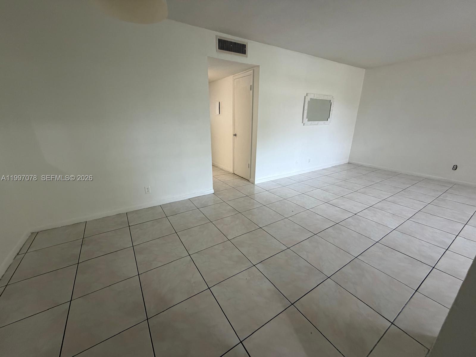 8704 Nw 35th St 208 Property Photo 5