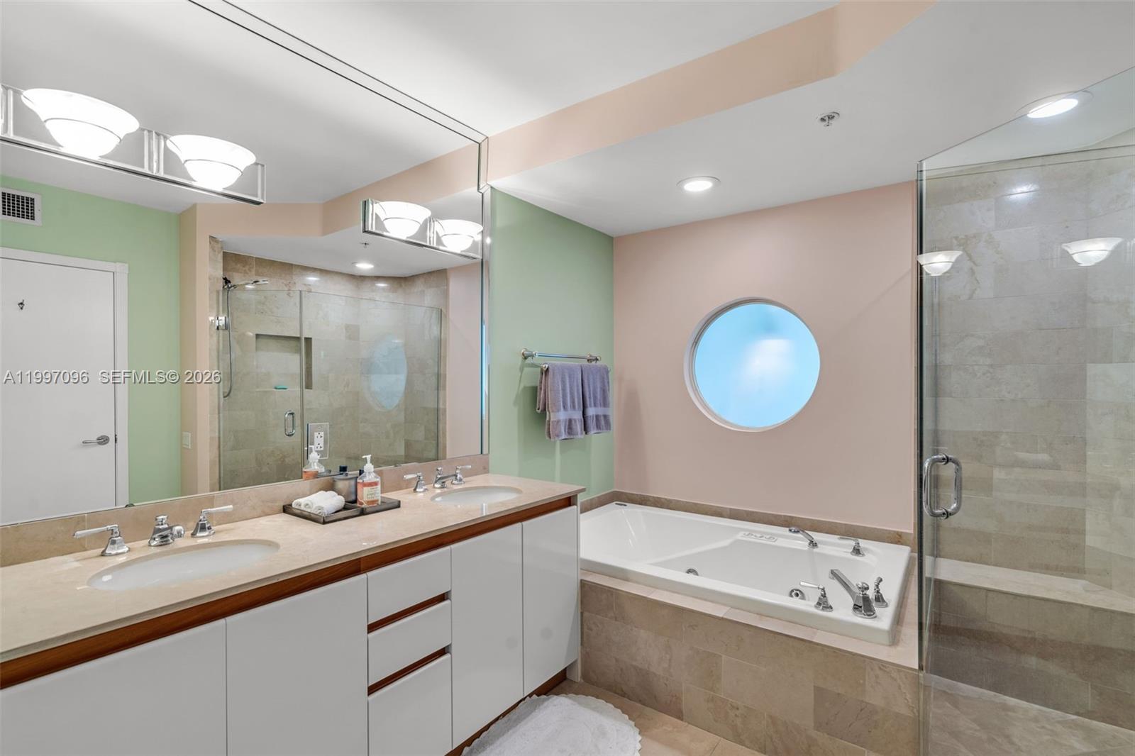 1500 Ocean Dr Ph-05 Property Photo 23