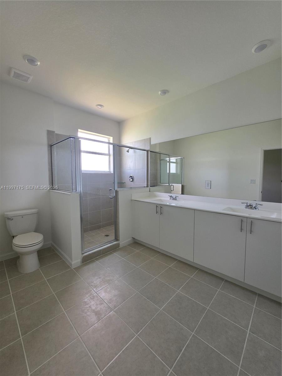 2739 Se 25th Ave . Property Photo 11