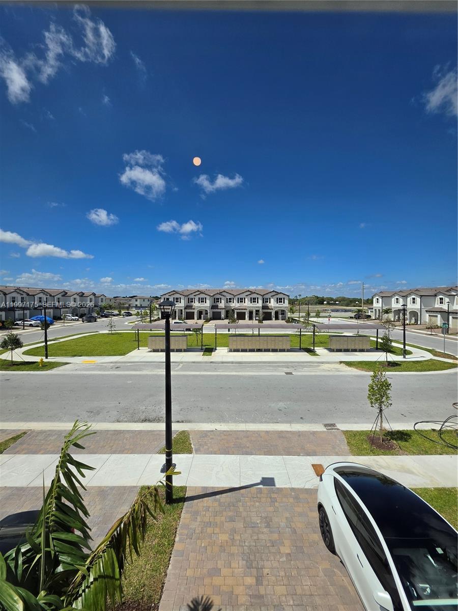 2739 Se 25th Ave . Property Photo 28