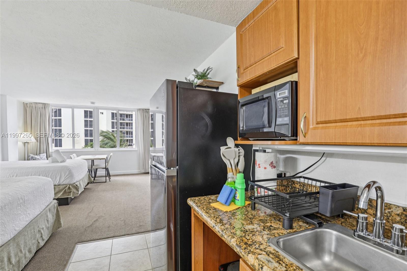 19201 Collins Ave 223 Property Photo 8