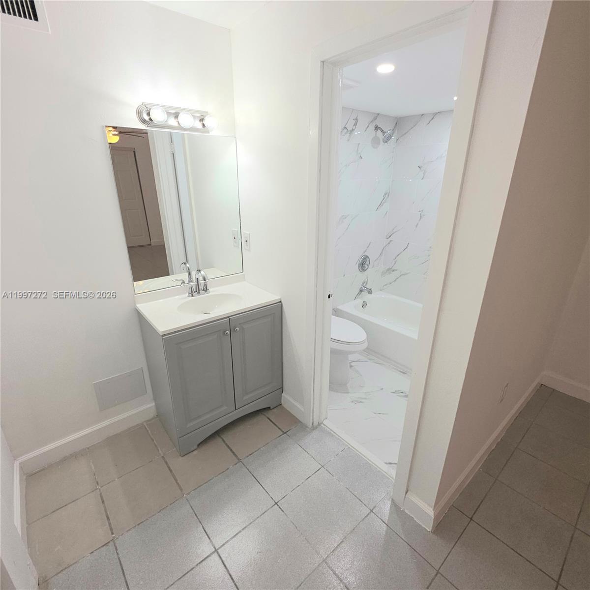 19771 Sw 114th Ave 129 Property Photo 12