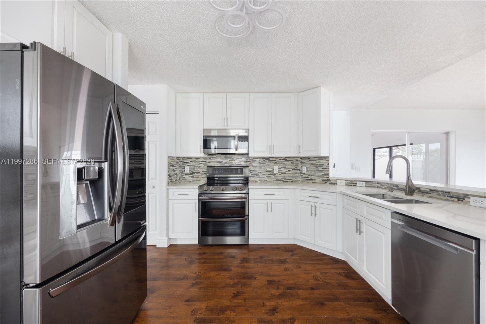 8317 Bermuda Sound Way Property Photo 12