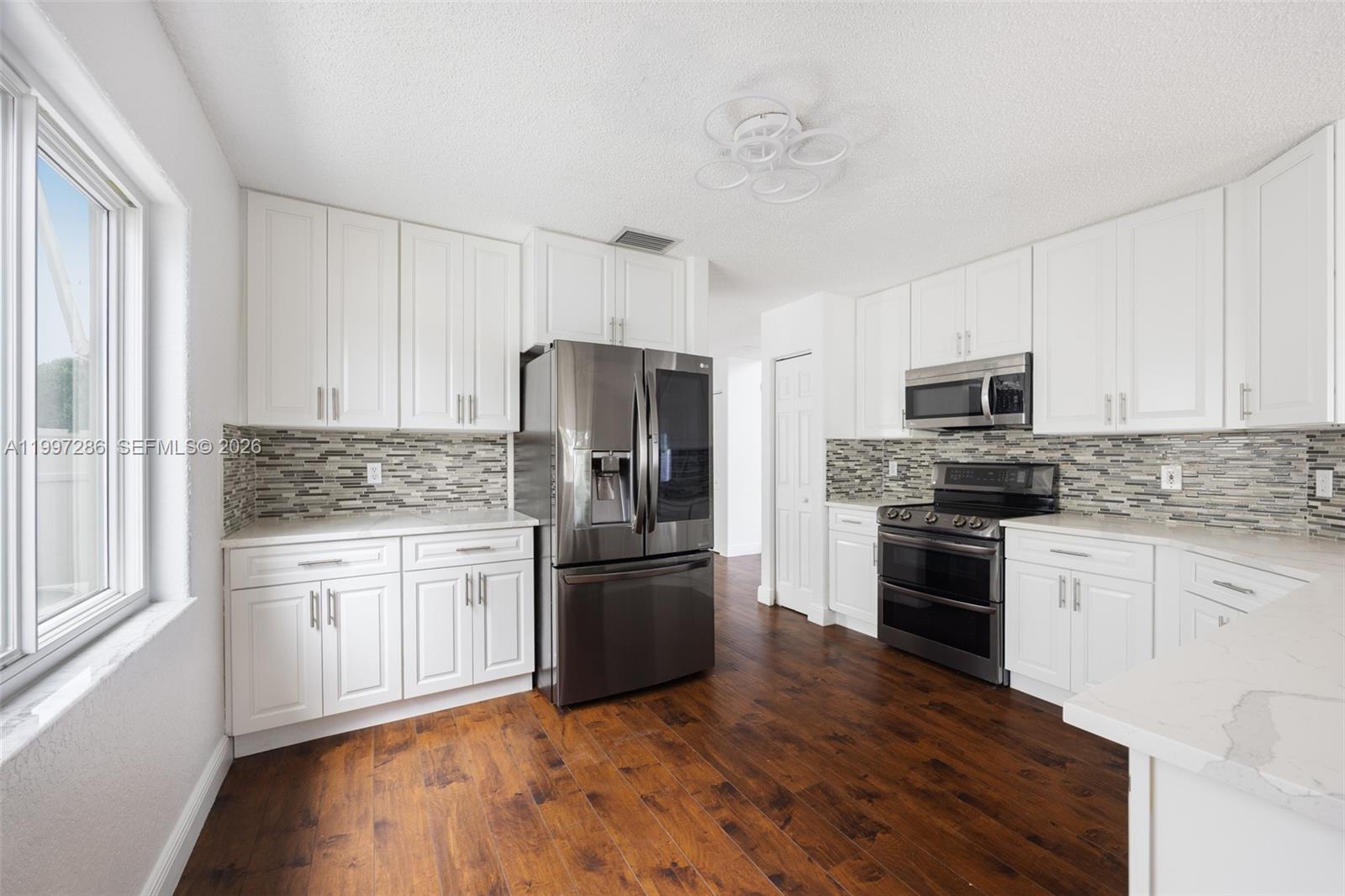 8317 Bermuda Sound Way Property Photo 13