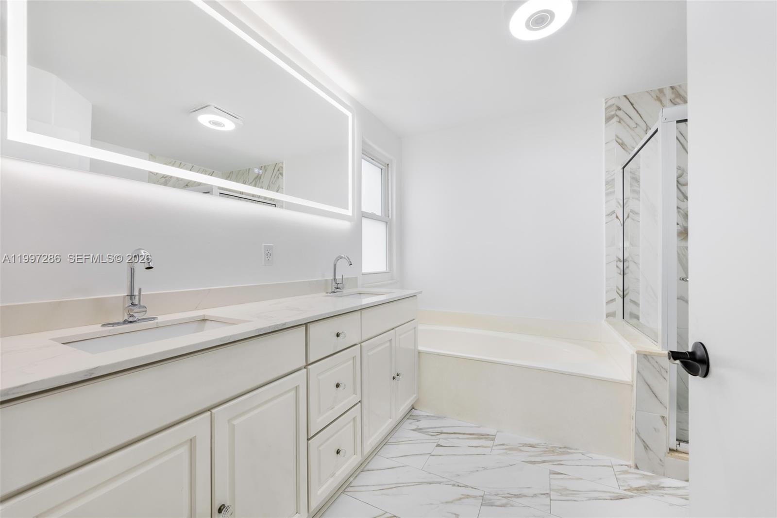 8317 Bermuda Sound Way Property Photo 21