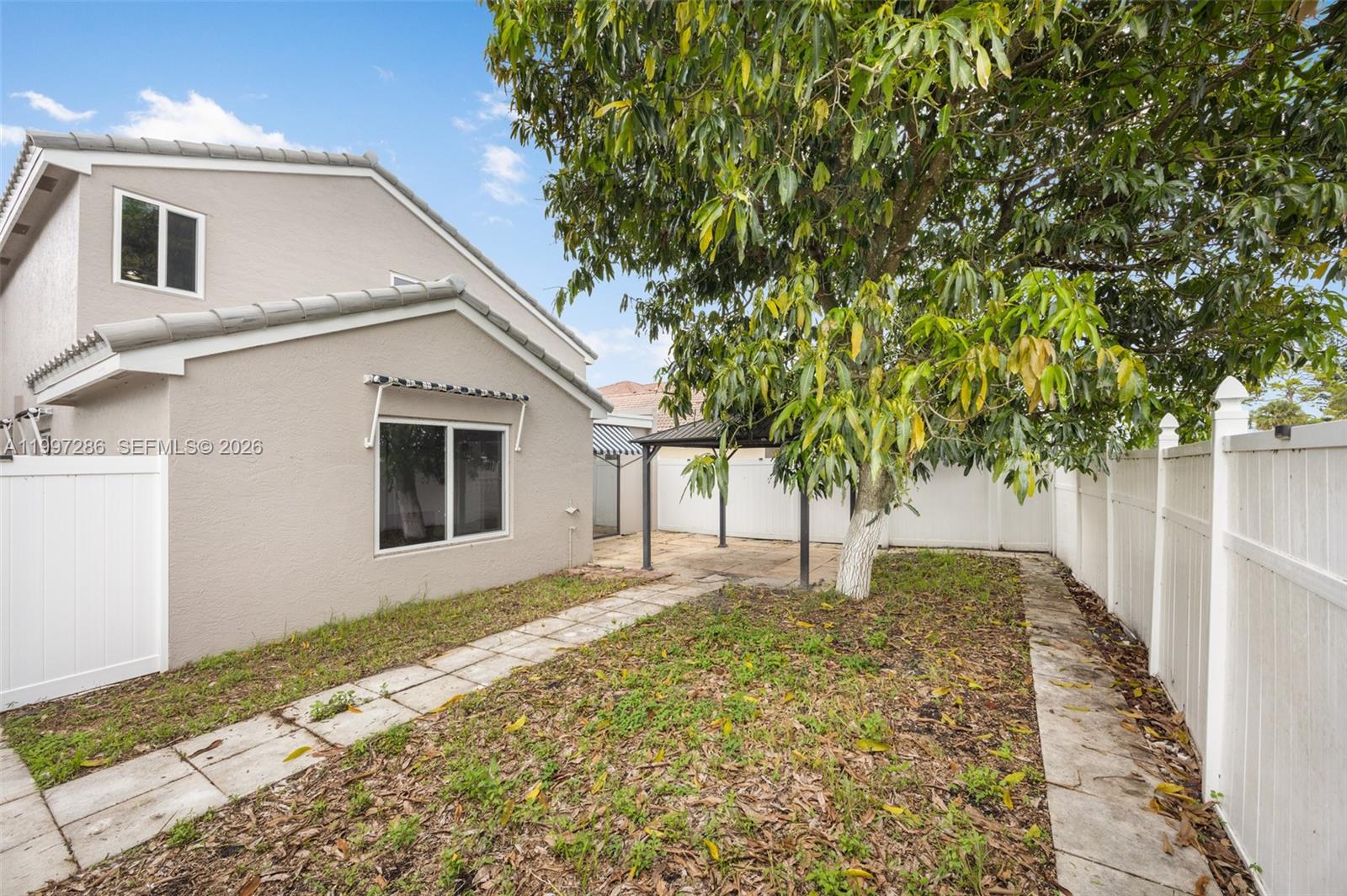 8317 Bermuda Sound Way Property Photo 25