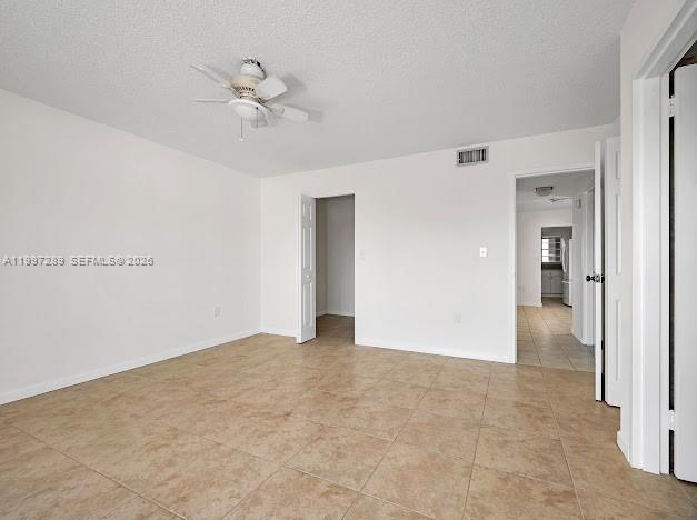 7620 Carlyle Ave 606 Property Photo 6