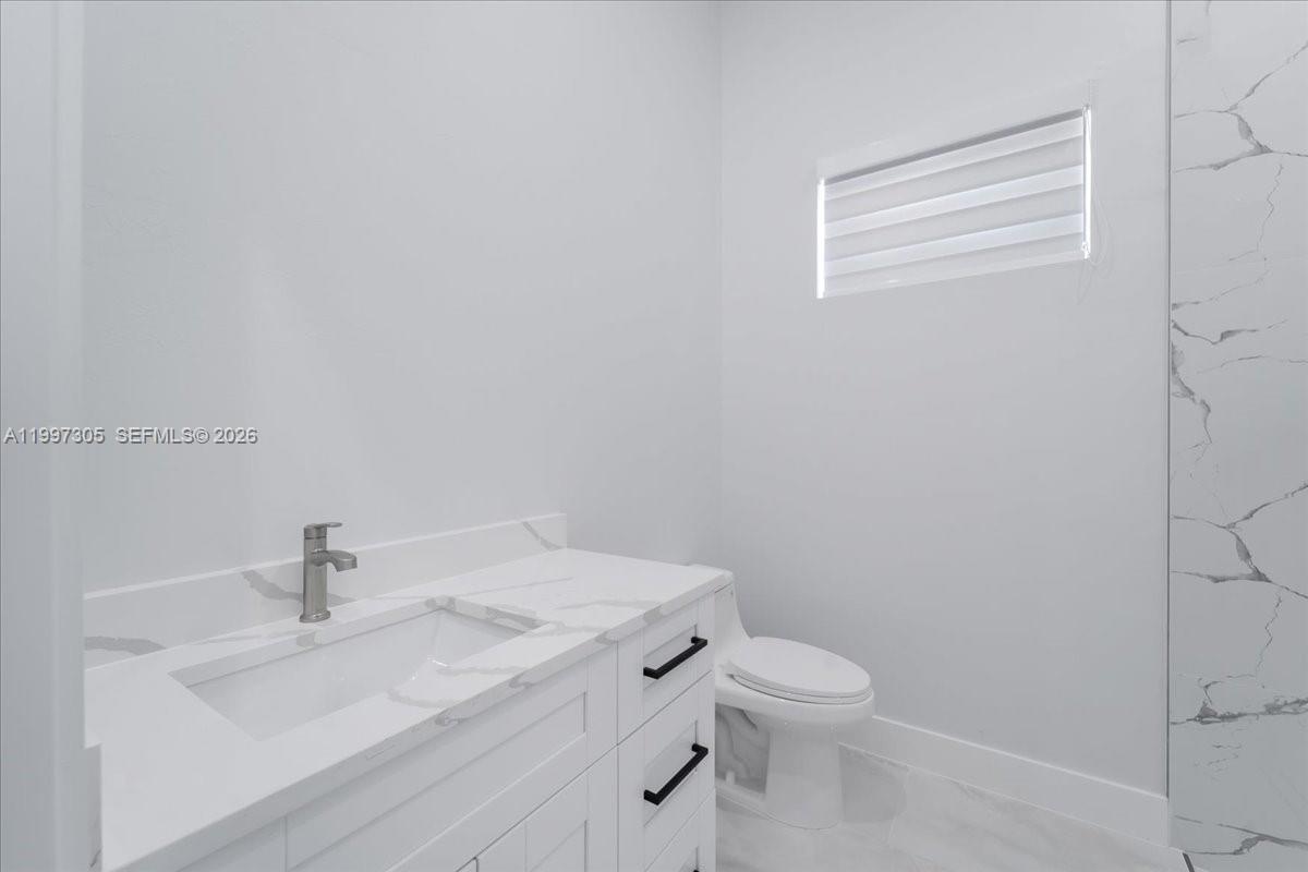 1504 E 6th Property Photo 23