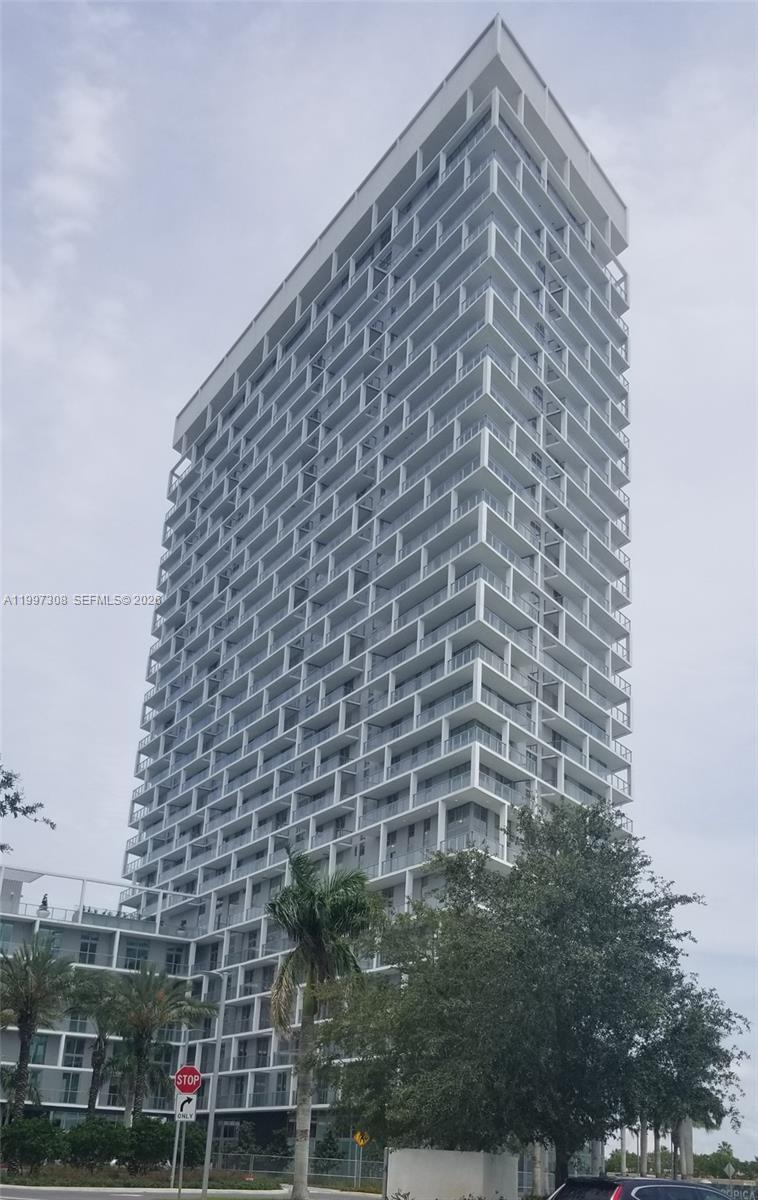 2000 Metropica Way 505 Property Photo 2