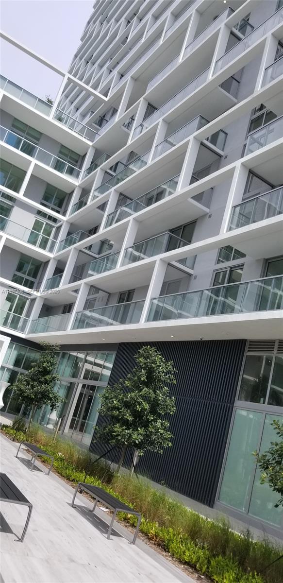 2000 Metropica Way 505 Property Photo 5