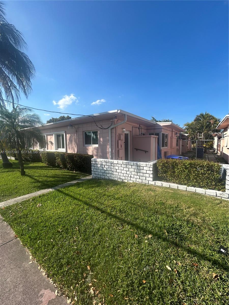 1795 Calais Dr 2 Property Photo 3