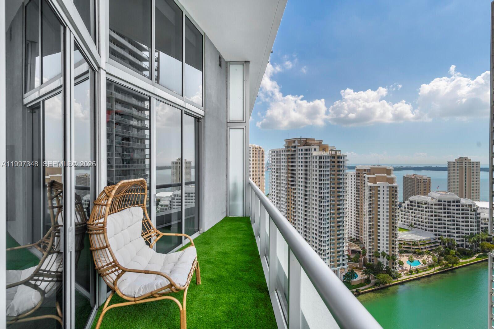 475 Brickell Ave 2811 Property Photo 8