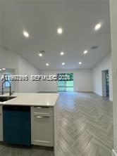 427 Sw 169th Ter Property Photo 11