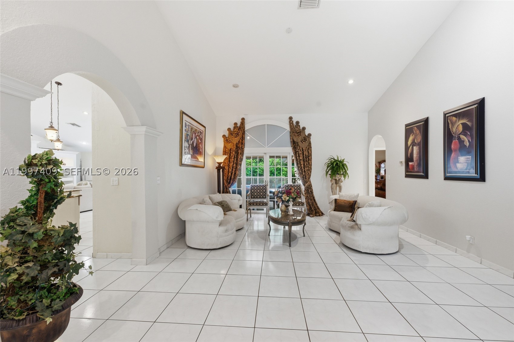 11400 Nw 20th Ct Property Photo 5