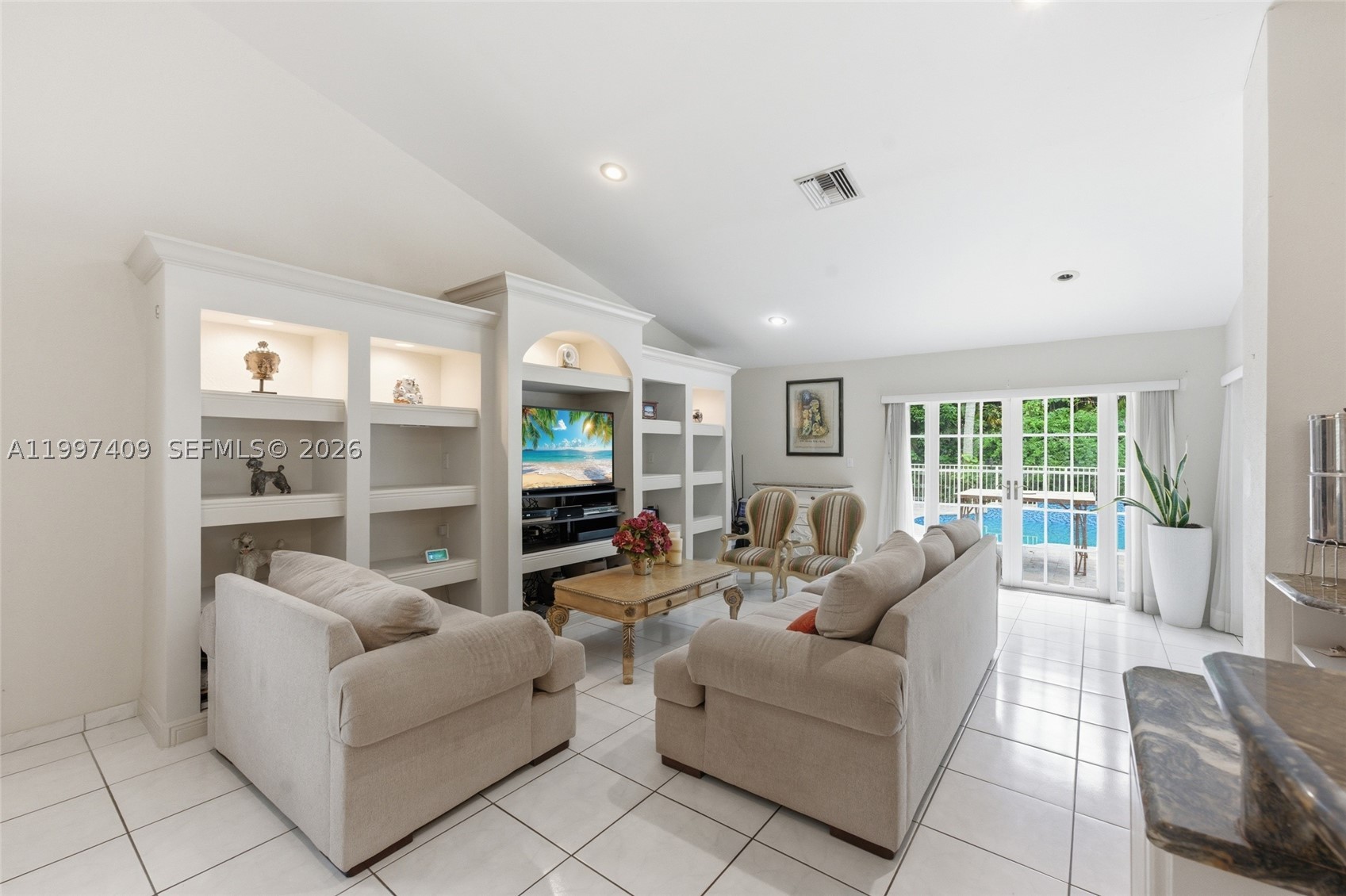 11400 Nw 20th Ct Property Photo 12