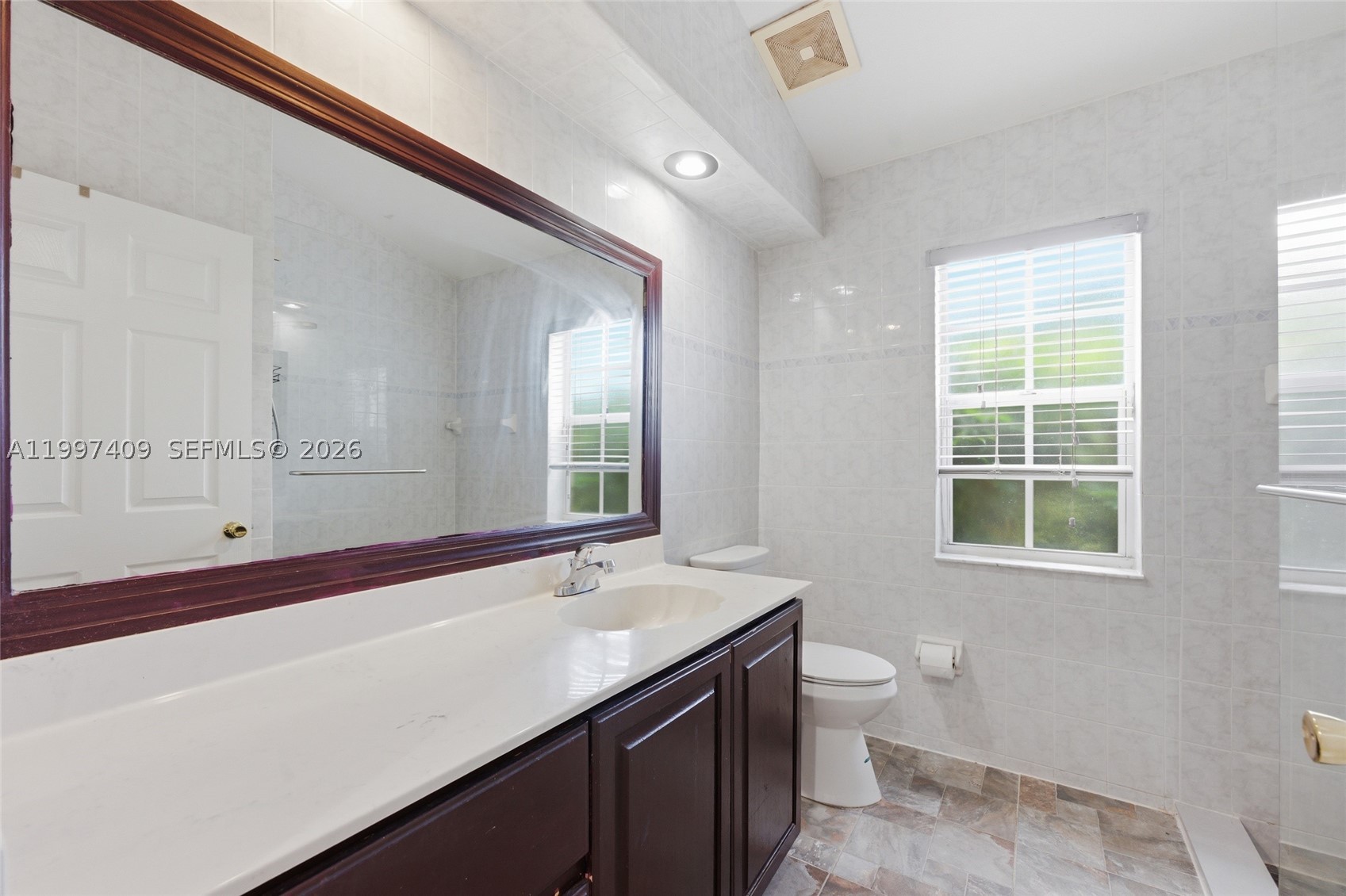 11400 Nw 20th Ct Property Photo 27