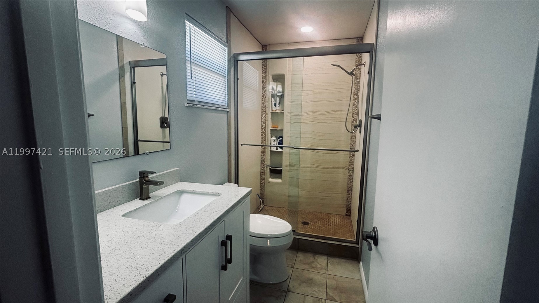 1920 Eucalyptus Ave Property Photo 12