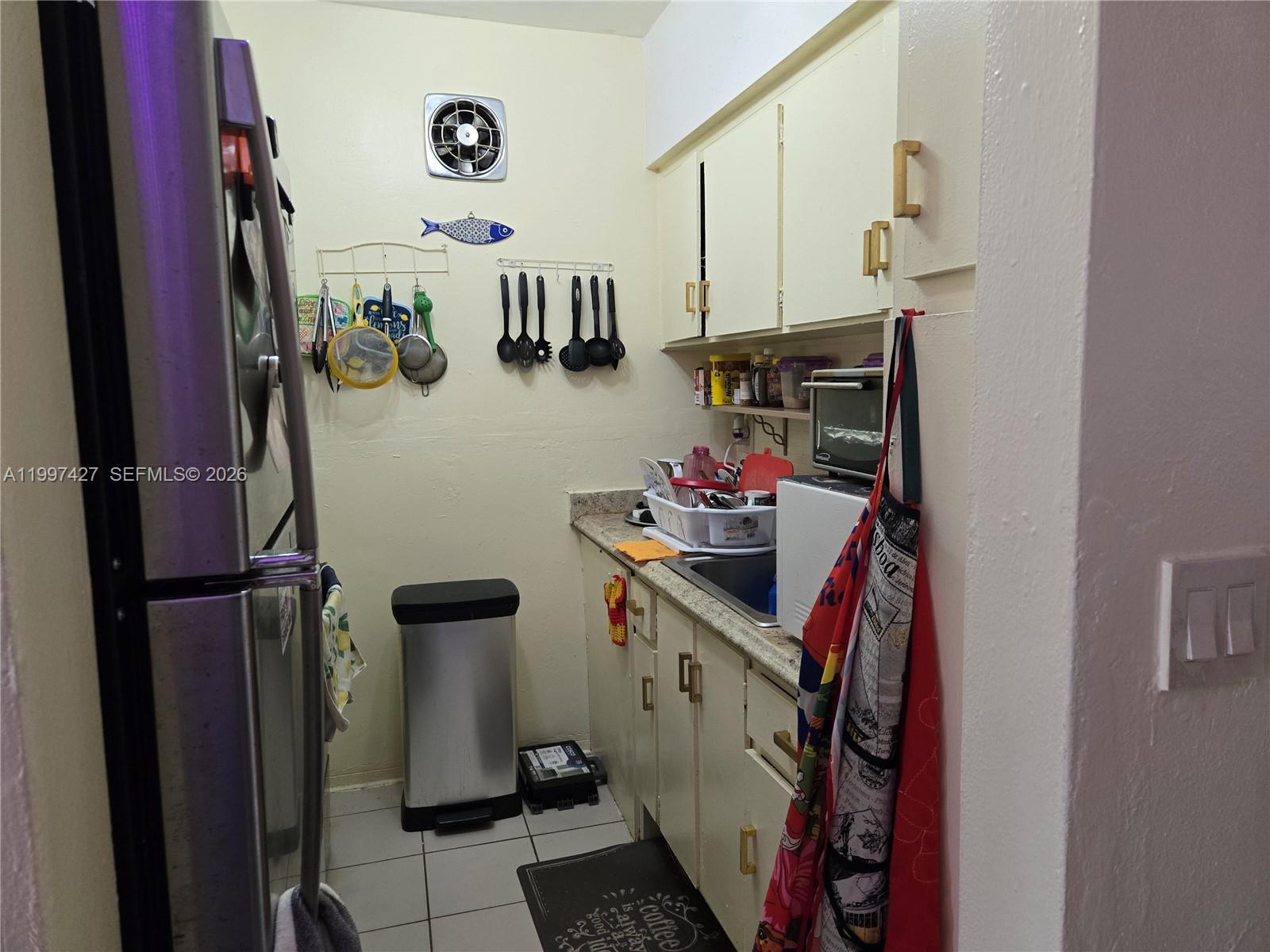 820 Sw 11th Ave 5b Property Photo 3