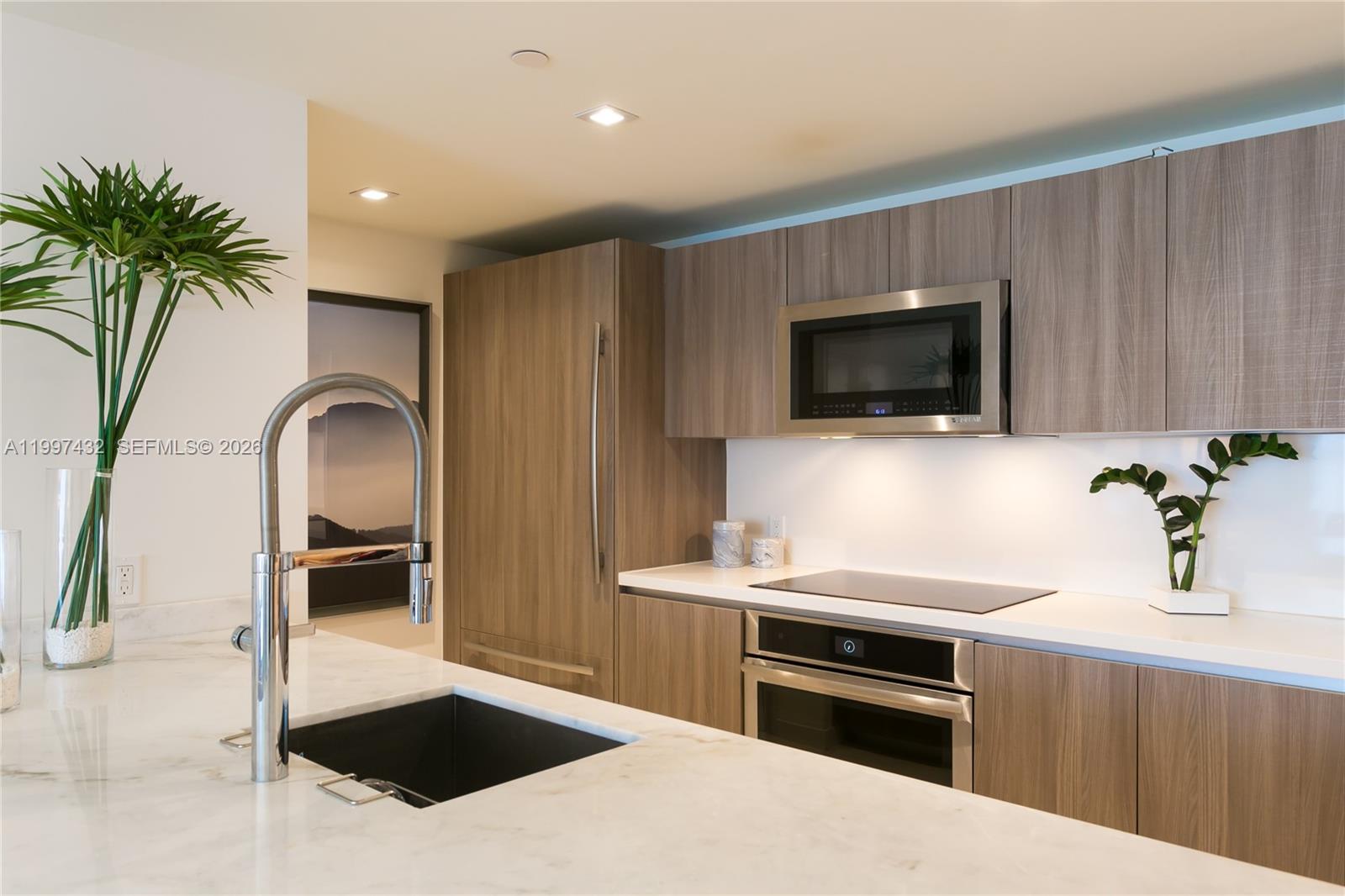 401 N Birch Rd 404 Property Photo 5