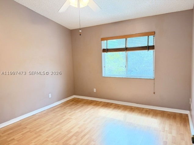 571 Nw 208th Cir Property Photo 23