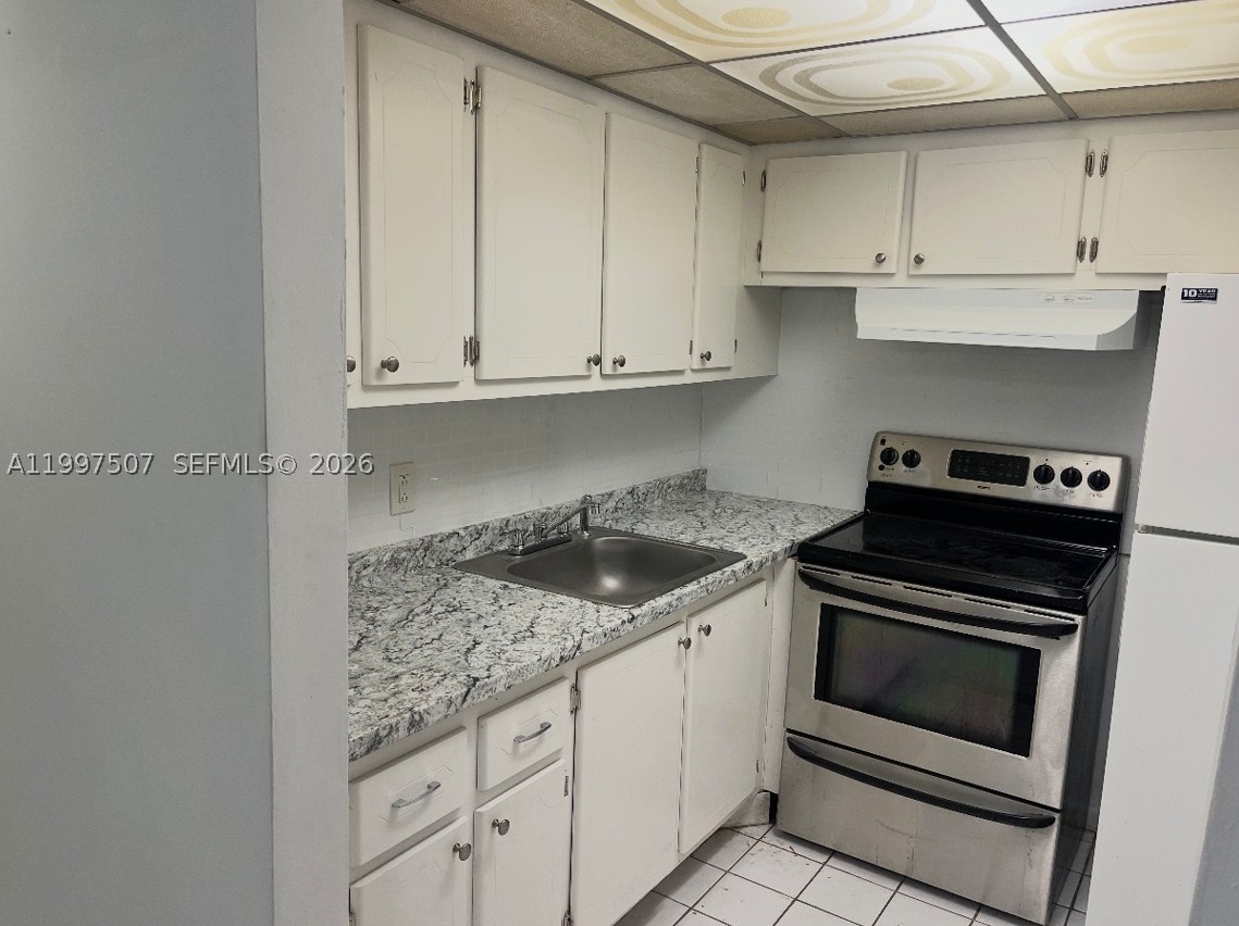 89 Berkshire D 89 Property Photo 6