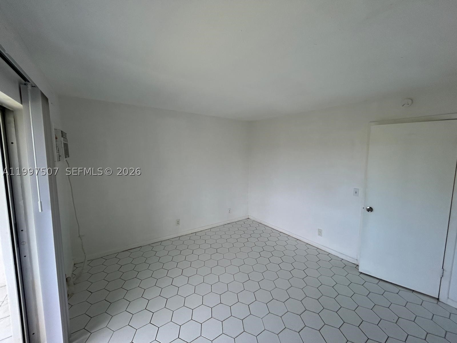 89 Berkshire D 89 Property Photo 15