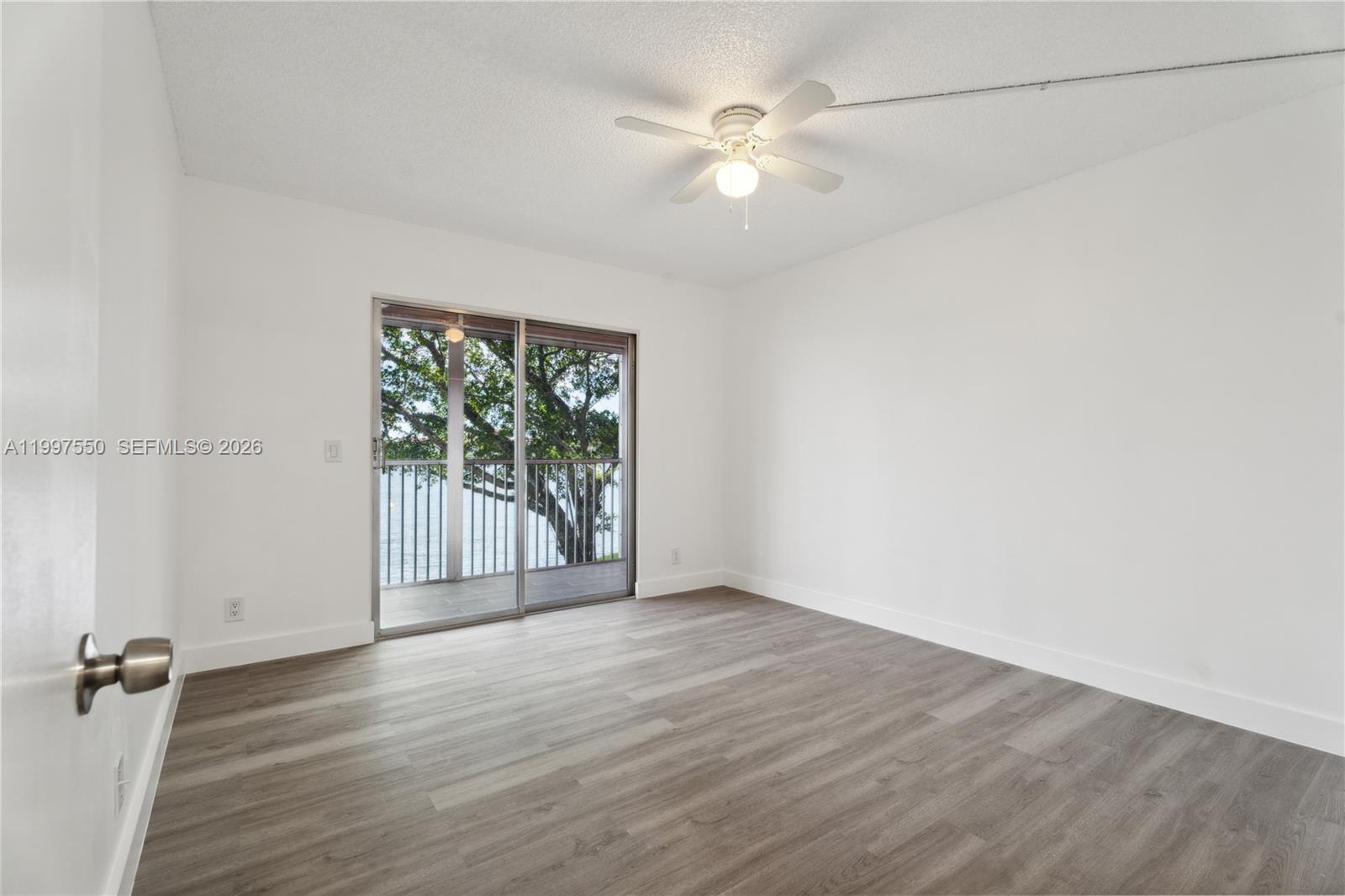 1301 Sw 134th Way 213b Property Photo 6