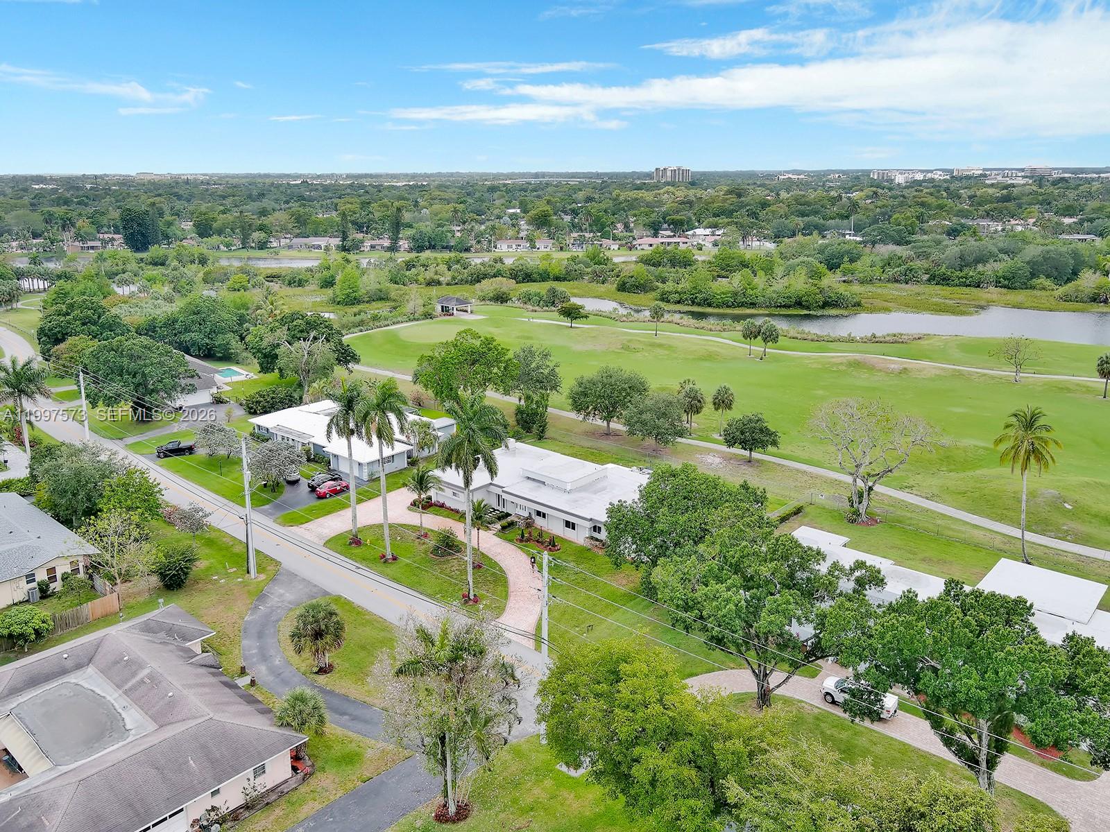 621 E Tropical Way Property Photo 41