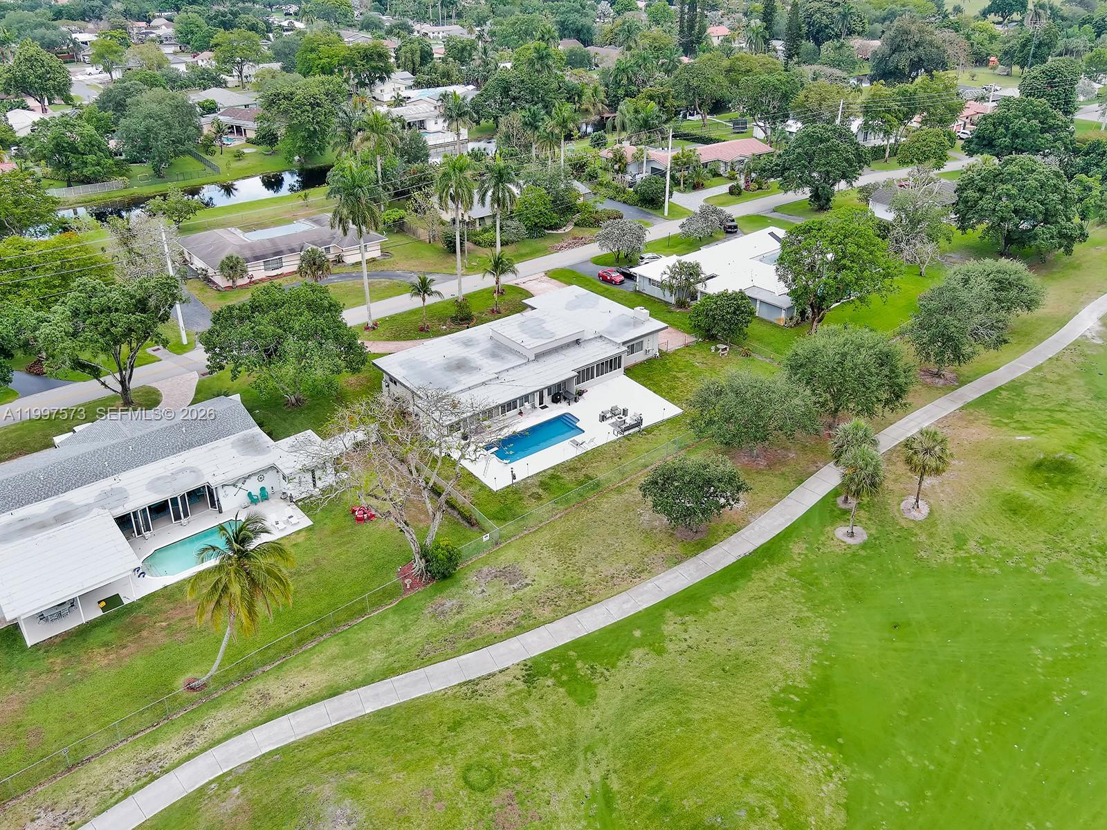 621 E Tropical Way Property Photo 43
