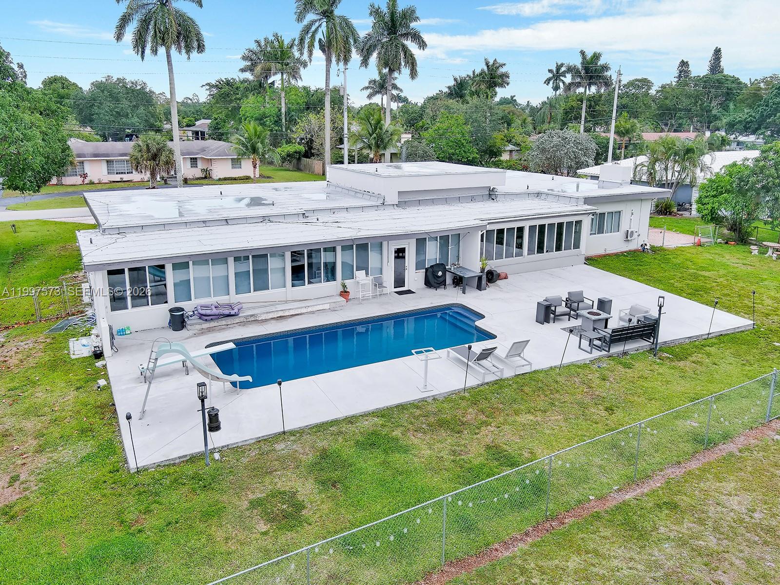 621 E Tropical Way Property Photo 45