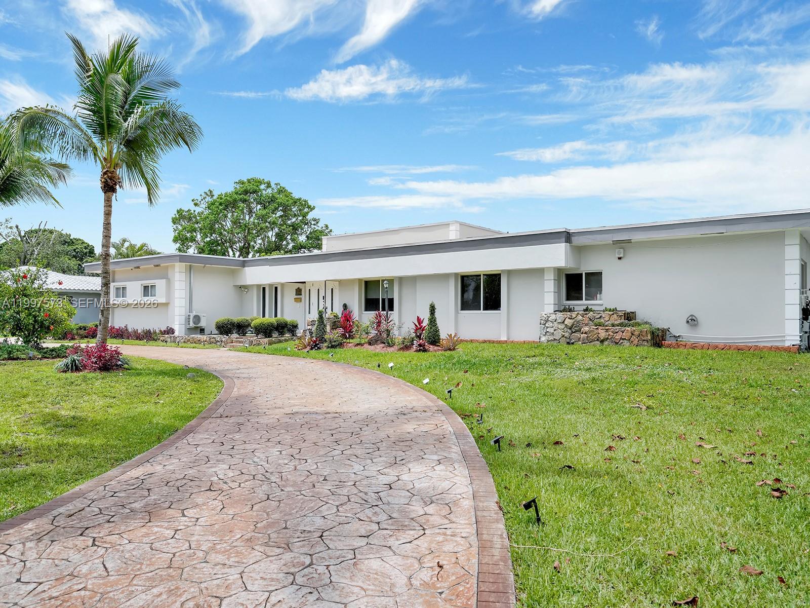 621 E Tropical Way Property Photo 49
