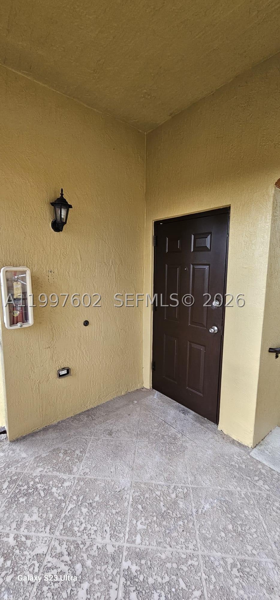 935 Ne 33rd Ter 204 Property Photo 4