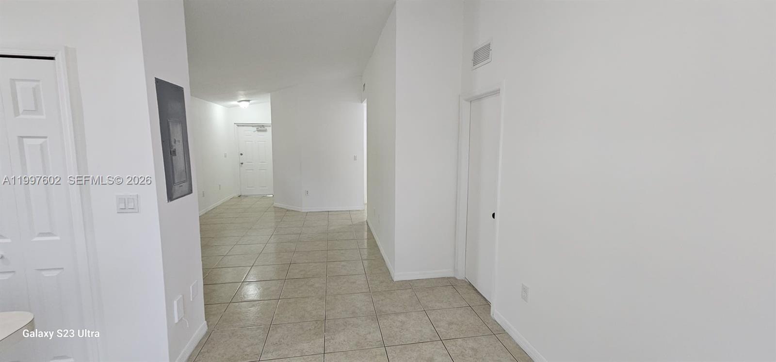 935 Ne 33rd Ter 204 Property Photo 11