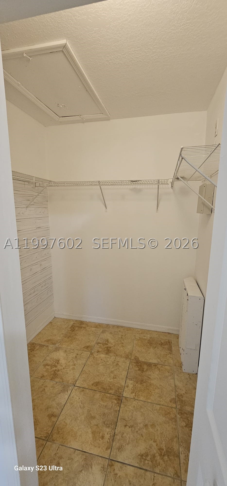 935 Ne 33rd Ter 204 Property Photo 19
