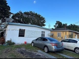 1785 Nw 56th St Property Photo 1