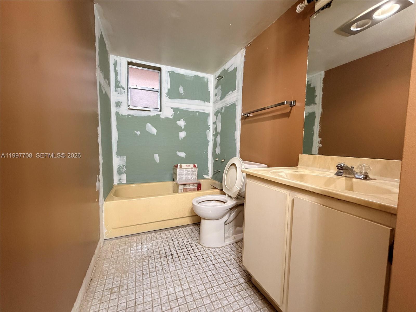 17000 Nw 67th Ave 115 Property Photo 15