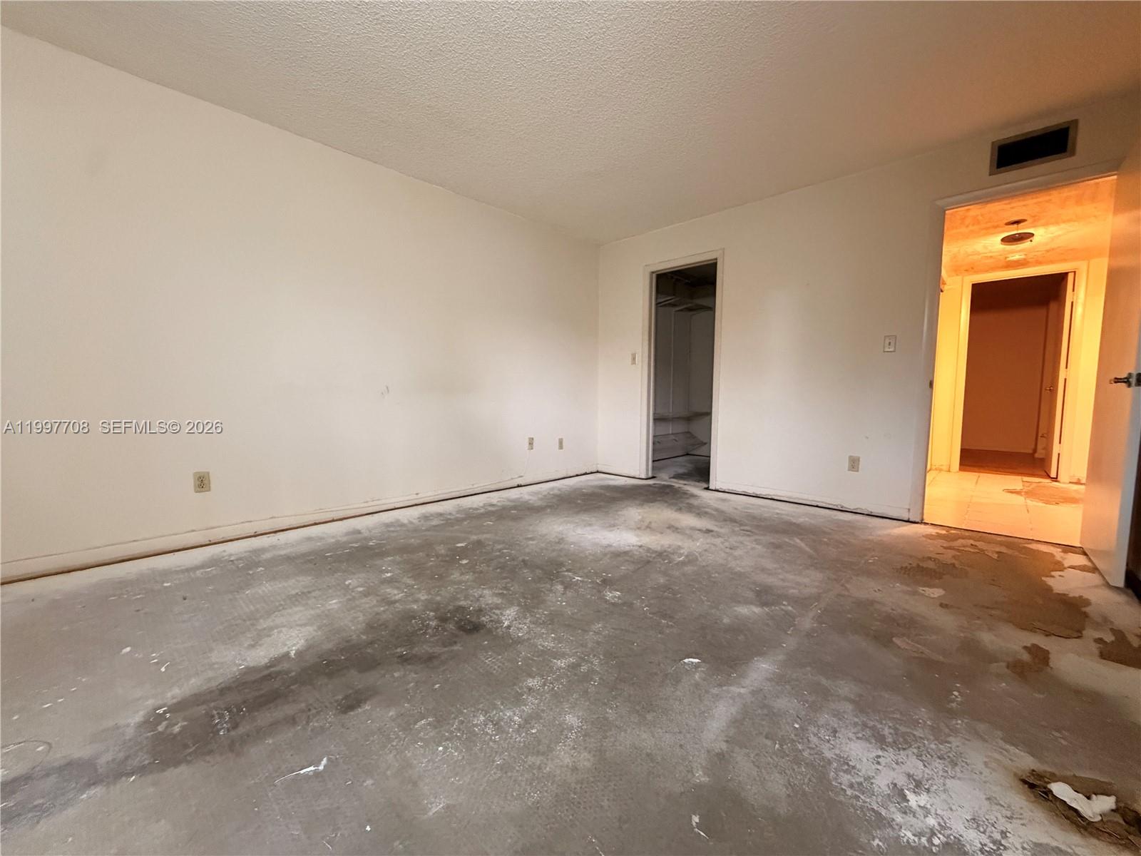 17000 Nw 67th Ave 115 Property Photo 21