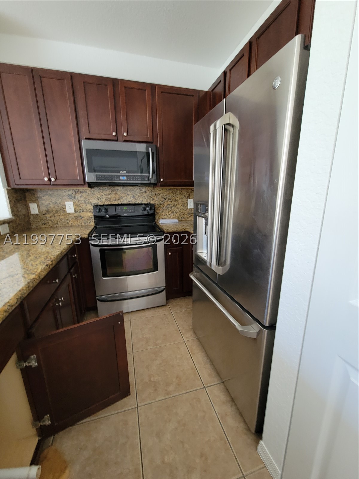 8938 Sw 19th St 904 Property Photo 6