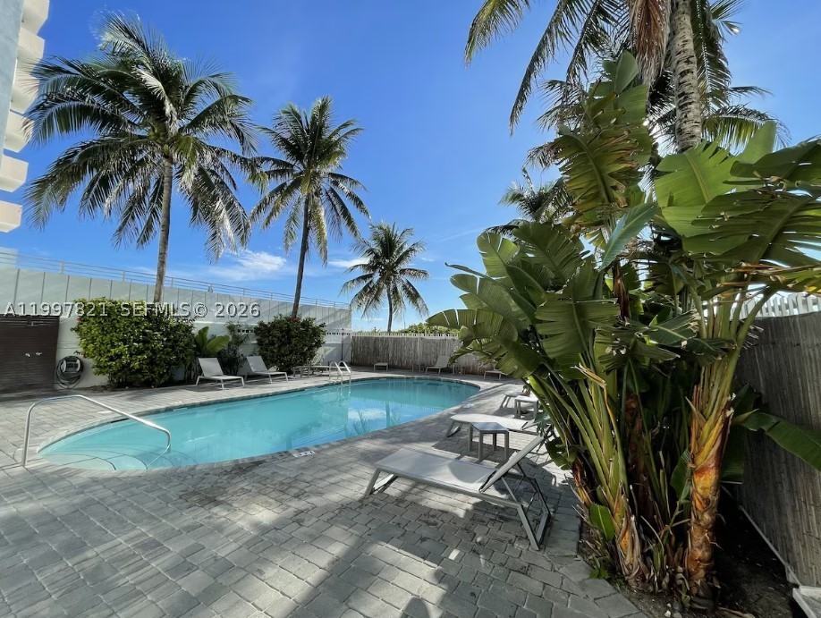335 Ocean Dr 214 Property Photo 9