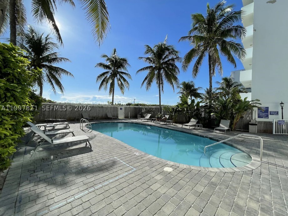 335 Ocean Dr 214 Property Photo 10