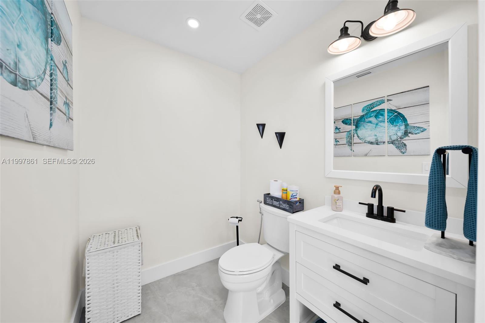 1574 Ricardo Property Photo 44