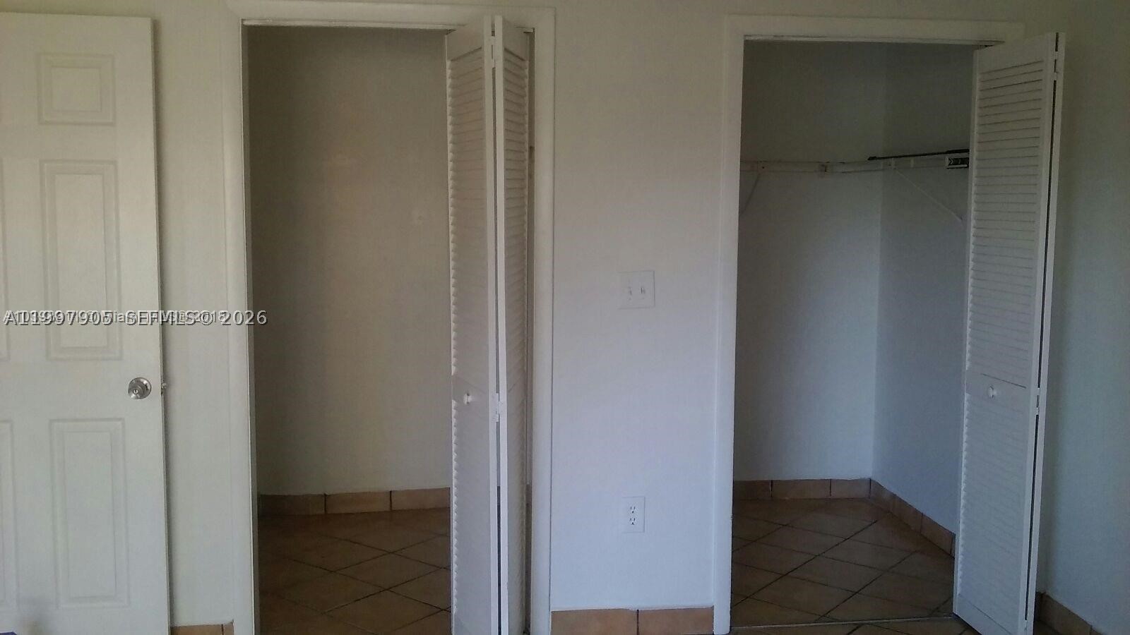 A11997905 Property Photo 6