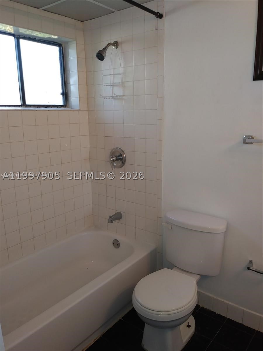 A11997905 Property Photo 7