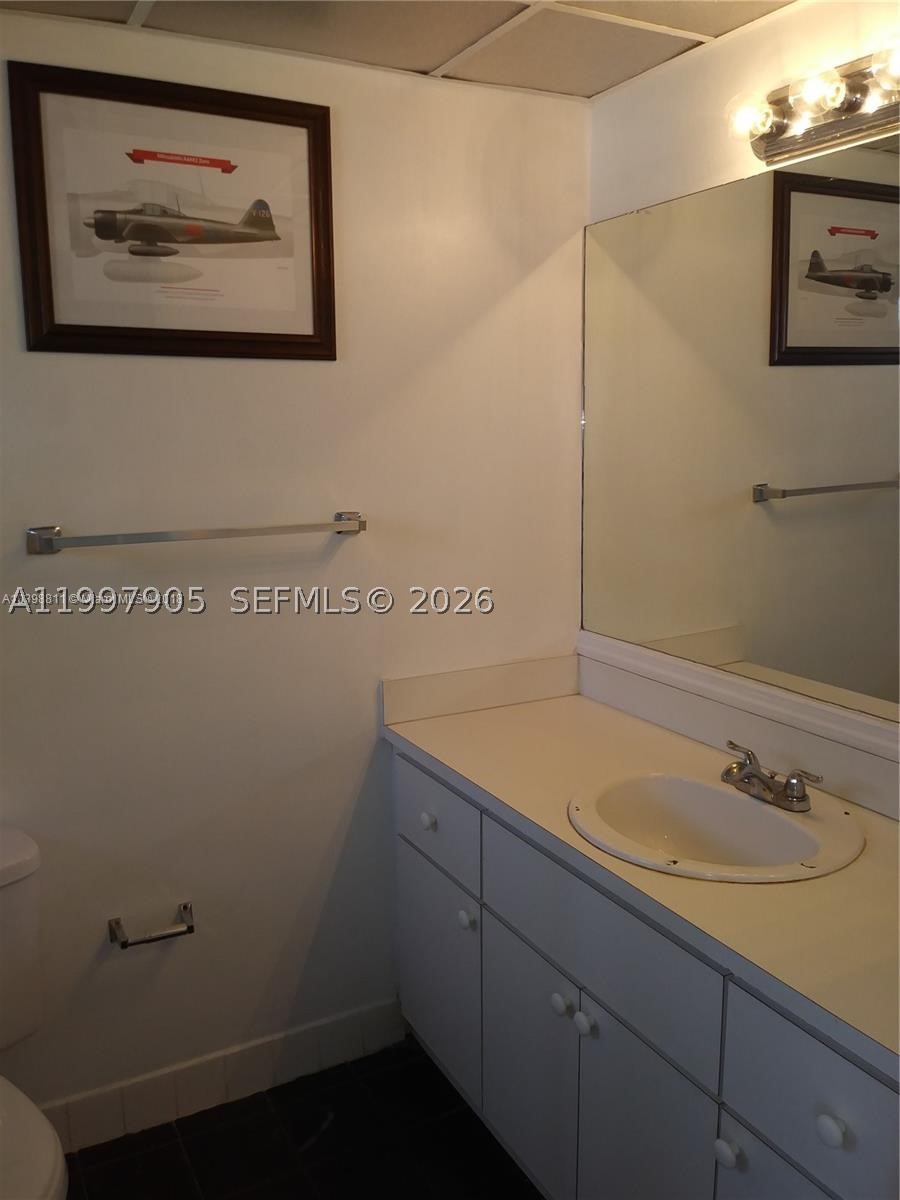 A11997905 Property Photo 8