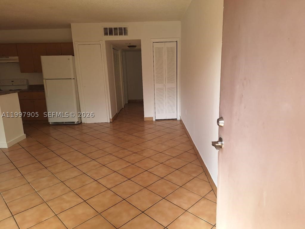 A11997905 Property Photo 12