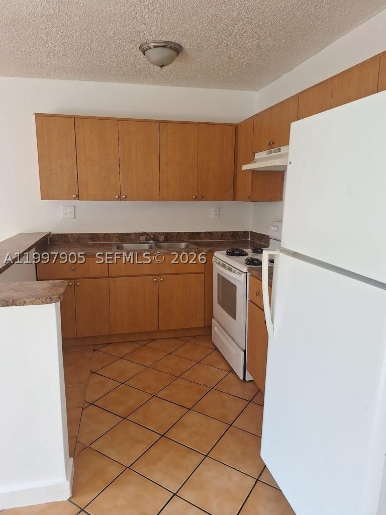 A11997905 Property Photo 17